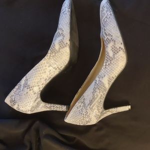 👠Naturalizer snake 9 padded insole